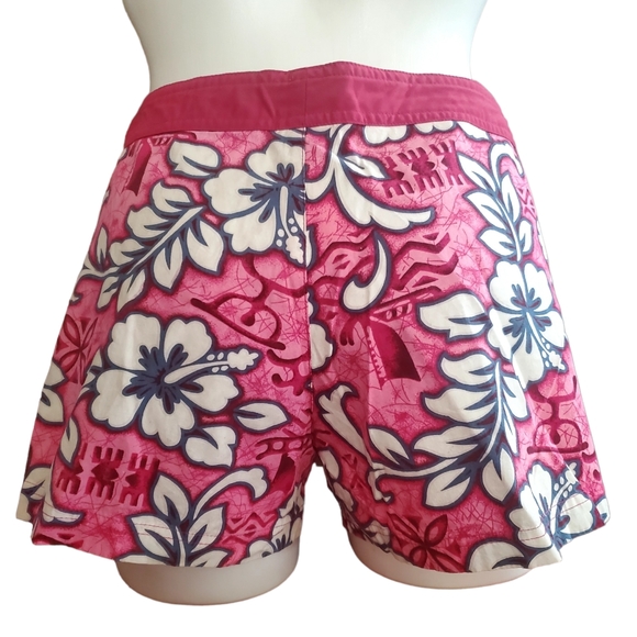 Shorts - Picture 1 of 2
